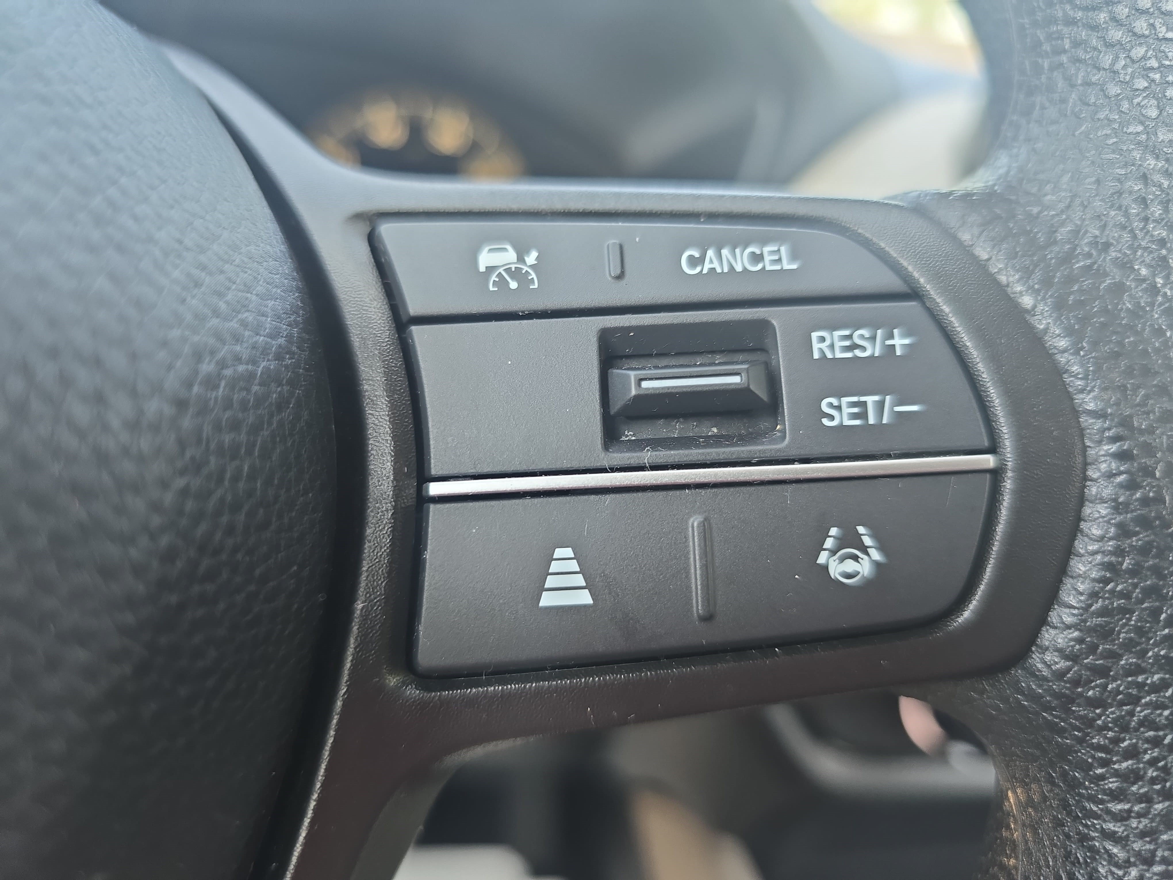 Used 2024 Honda HR-V LX image 17