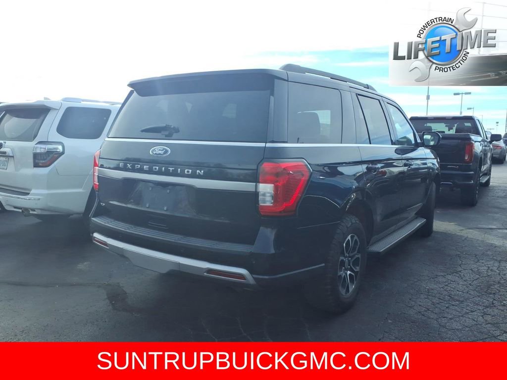 Used 2024 Ford Expedition XLT image 2