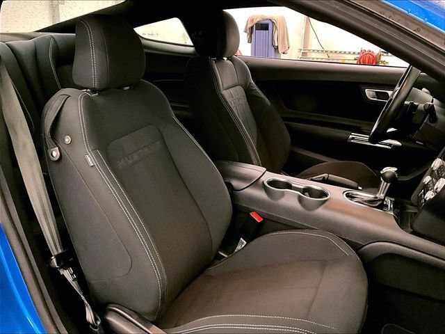Used 2020 Ford Mustang Coupe RWD image 7