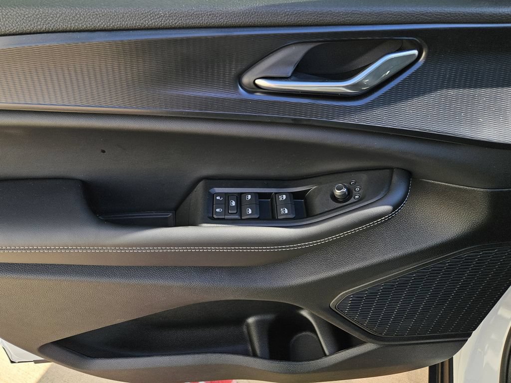 New 2026 Jeep Grand Cherokee L 2WD image 14