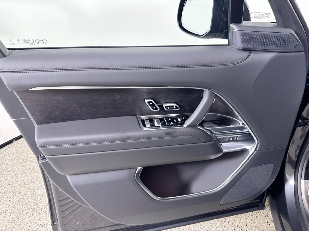 New 2027 Land Rover Range Rover SE AWD/4WD image 13