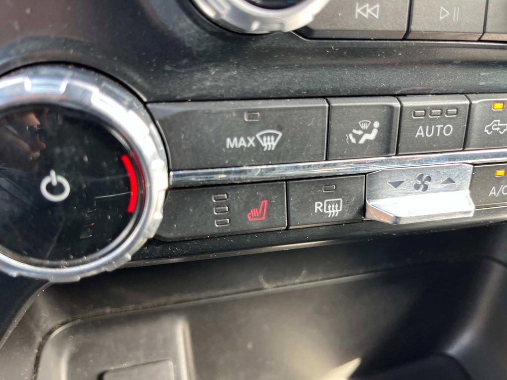 Used 2022 Ford F150 XLT w/ Equipment Group 302A High image 39