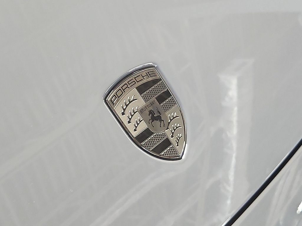 New 2026 Porsche Macan Turbo Electric AWD/4WD image 25
