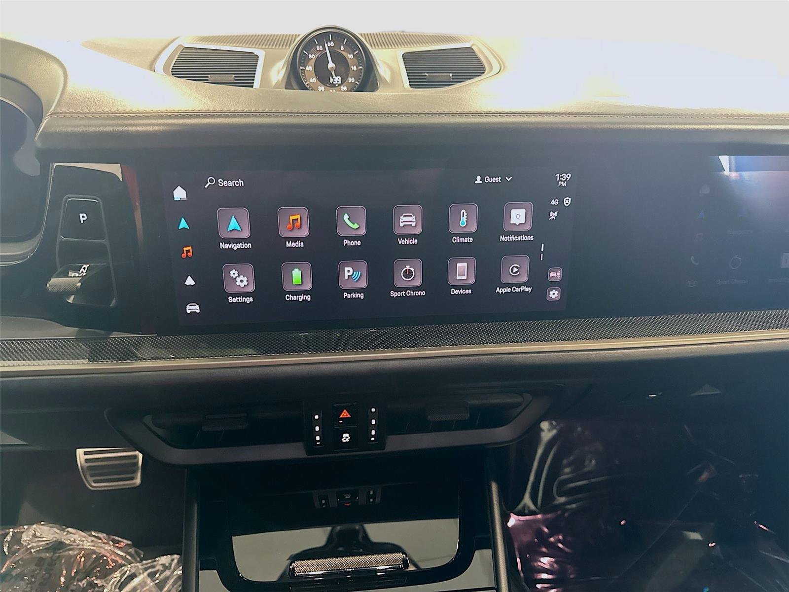 Used 2025 Porsche Cayenne Turbo image 9