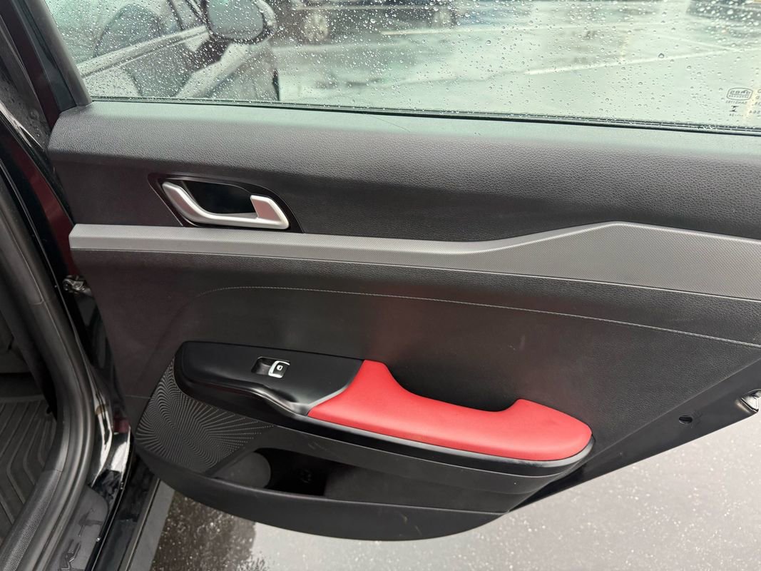 Used 2023 Kia K5 GT-Line image 14