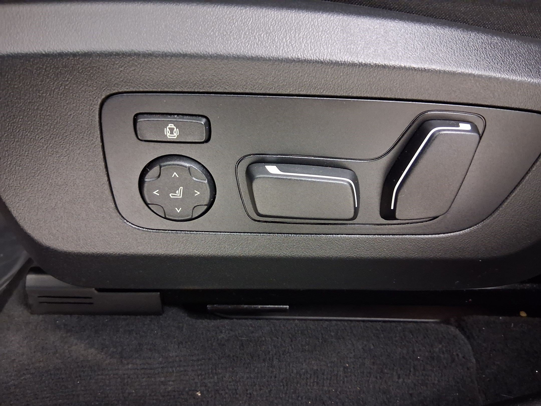 Used 2025 BMW X3 xDrive30i w/ Convenience Package AWD/4WD image 13