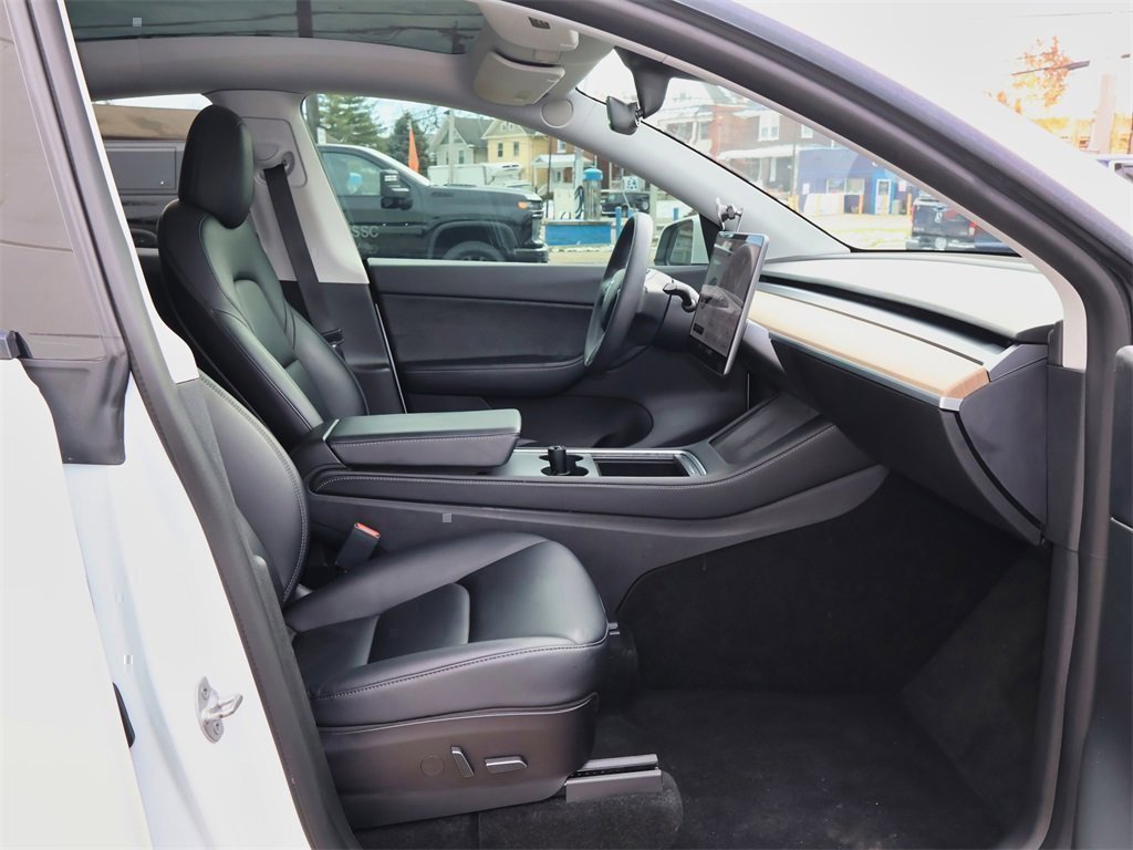 Used 2021 Tesla Model Y Performance image 36