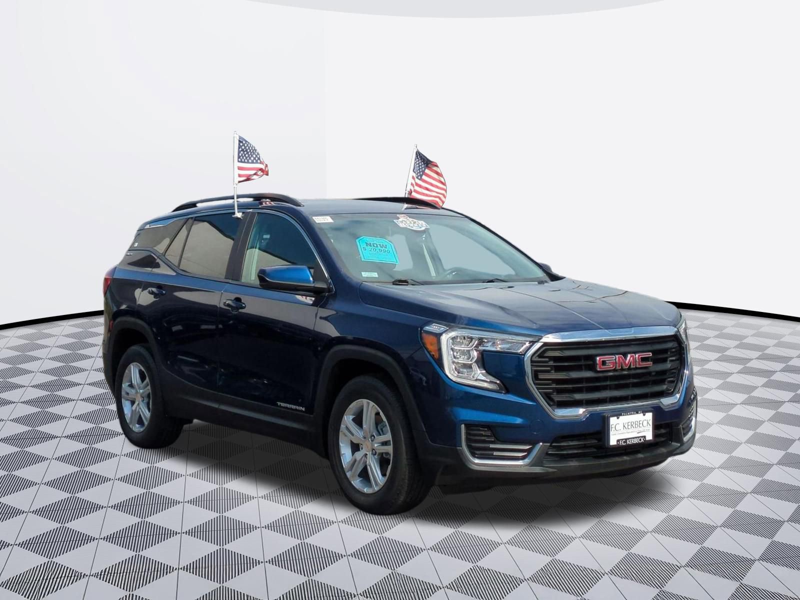 Certified 2022 GMC Terrain SLE w/ Driver Convenience Package image 3