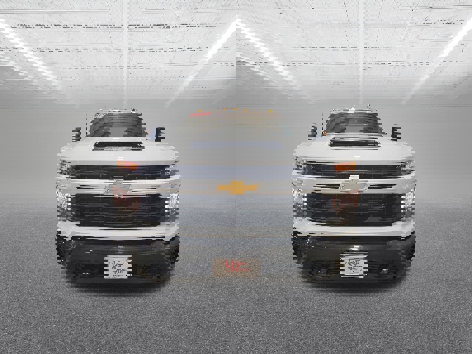 Used 2024 Chevrolet Silverado 2500 Custom w/ Custom Convenience Package image 3