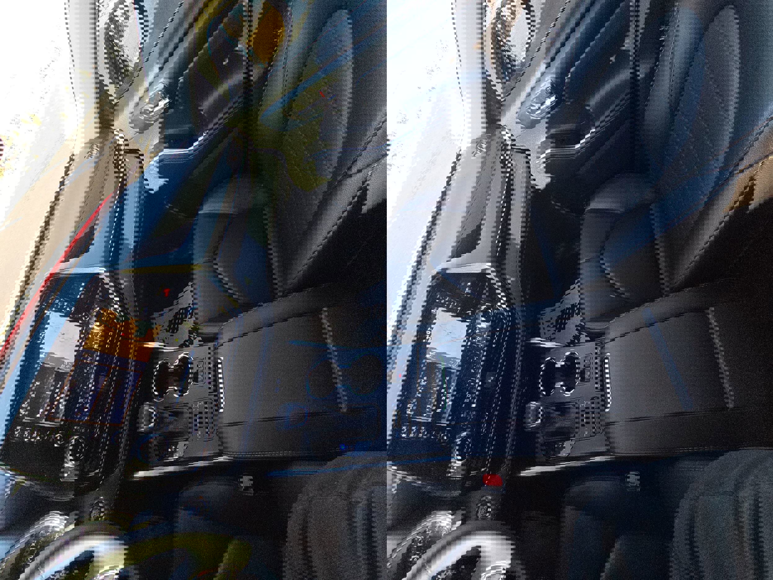 Used 2022 Toyota Highlander XLE image 15