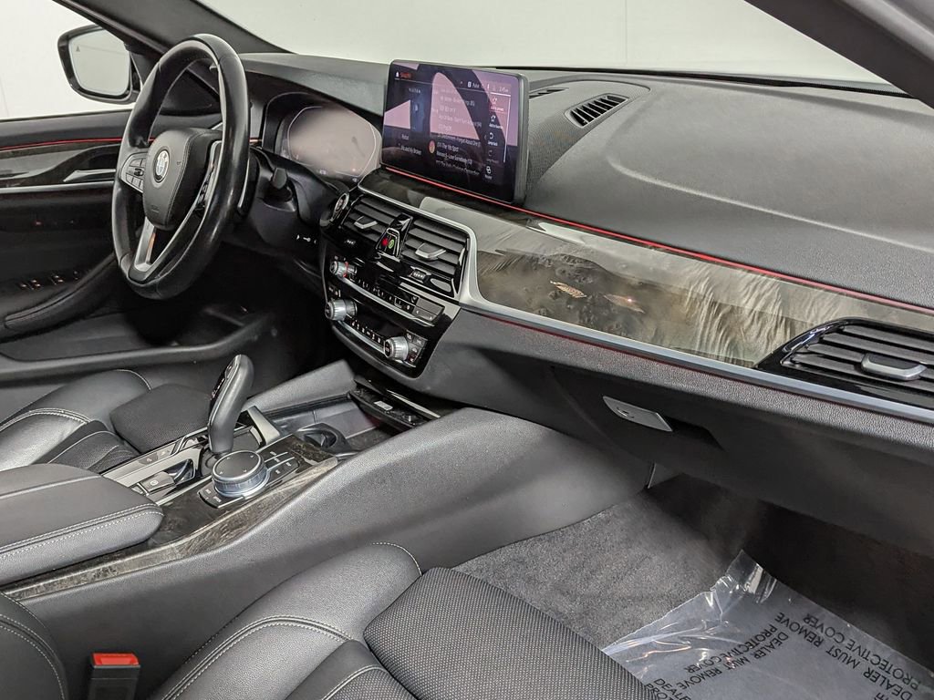 Used 2021 BMW 530i xDrive w/ Convenience Package image 27