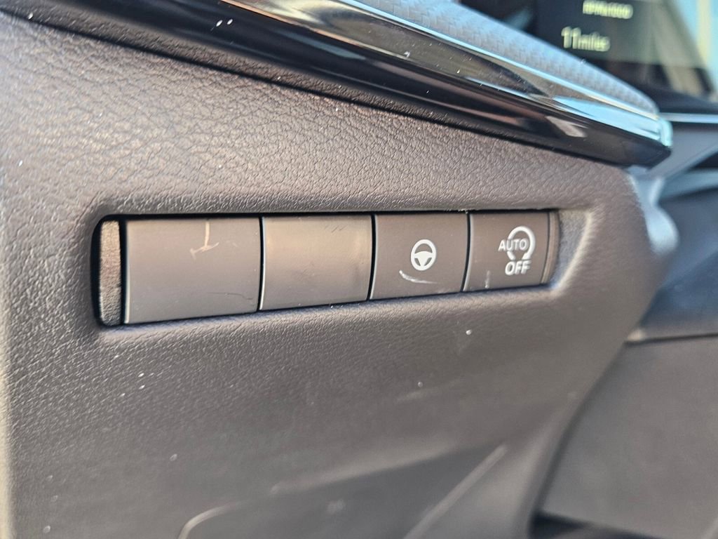 New 2026 Nissan Kicks SR w/ Cold Weather Package image 27