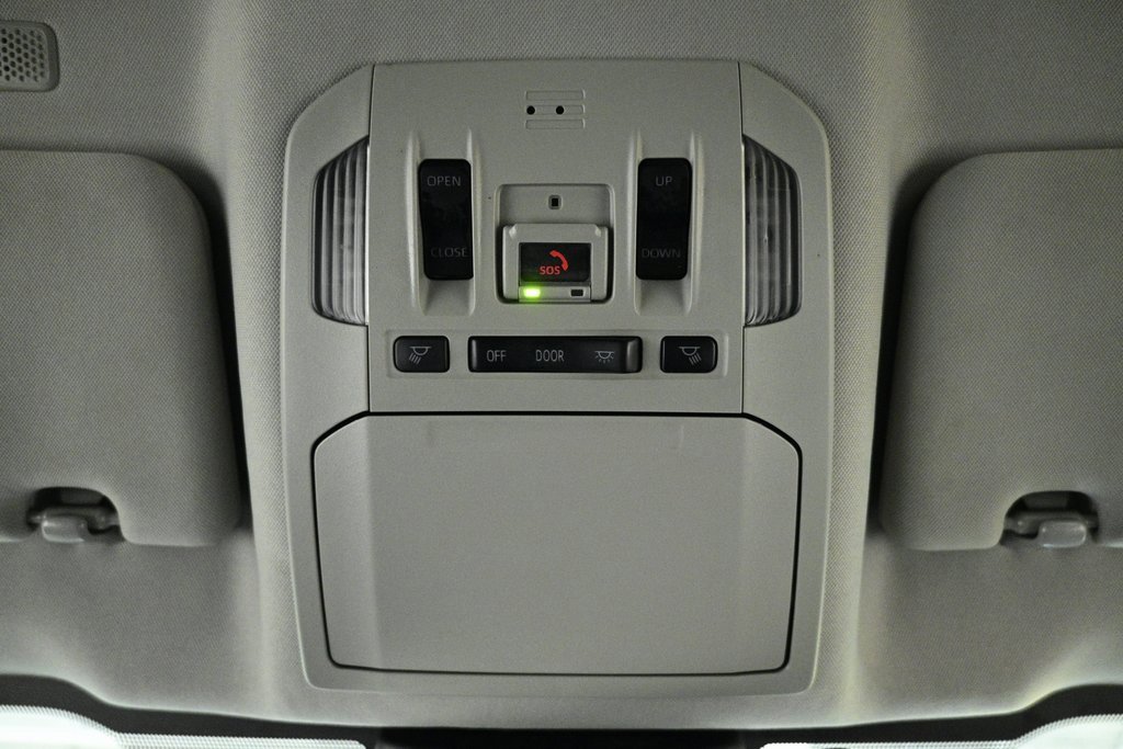 Used 2022 Toyota Highlander XLE image 17