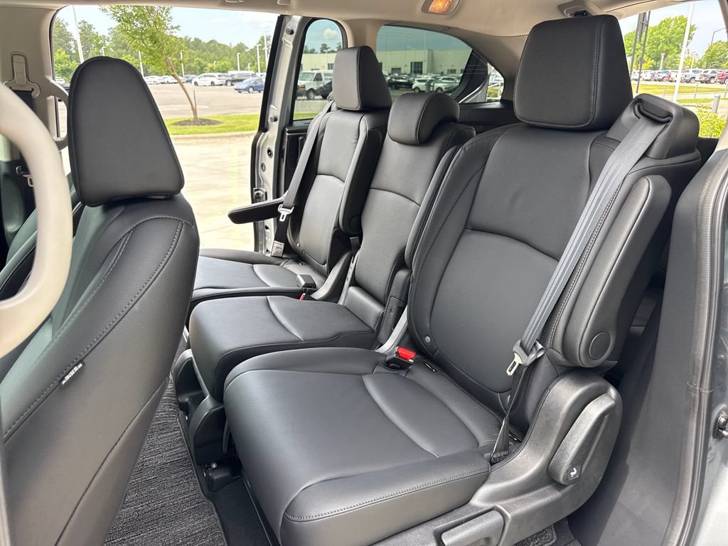 Certified 2026 Honda Odyssey EX-L image 32