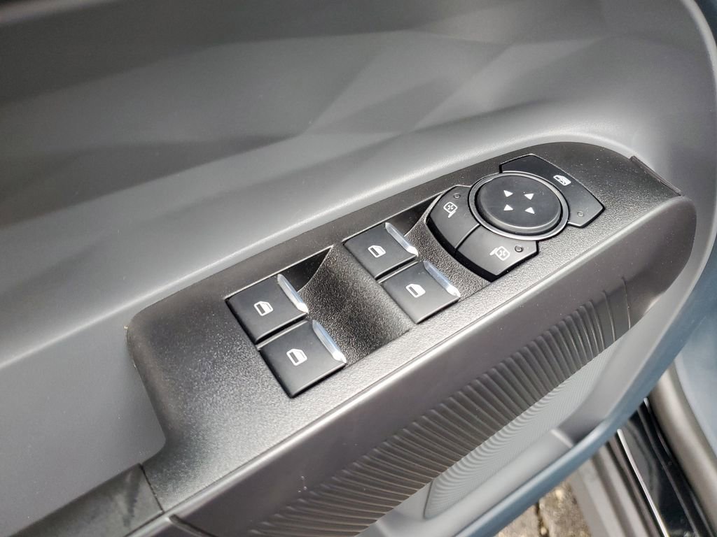 New 2025 Ford Maverick XL image 21