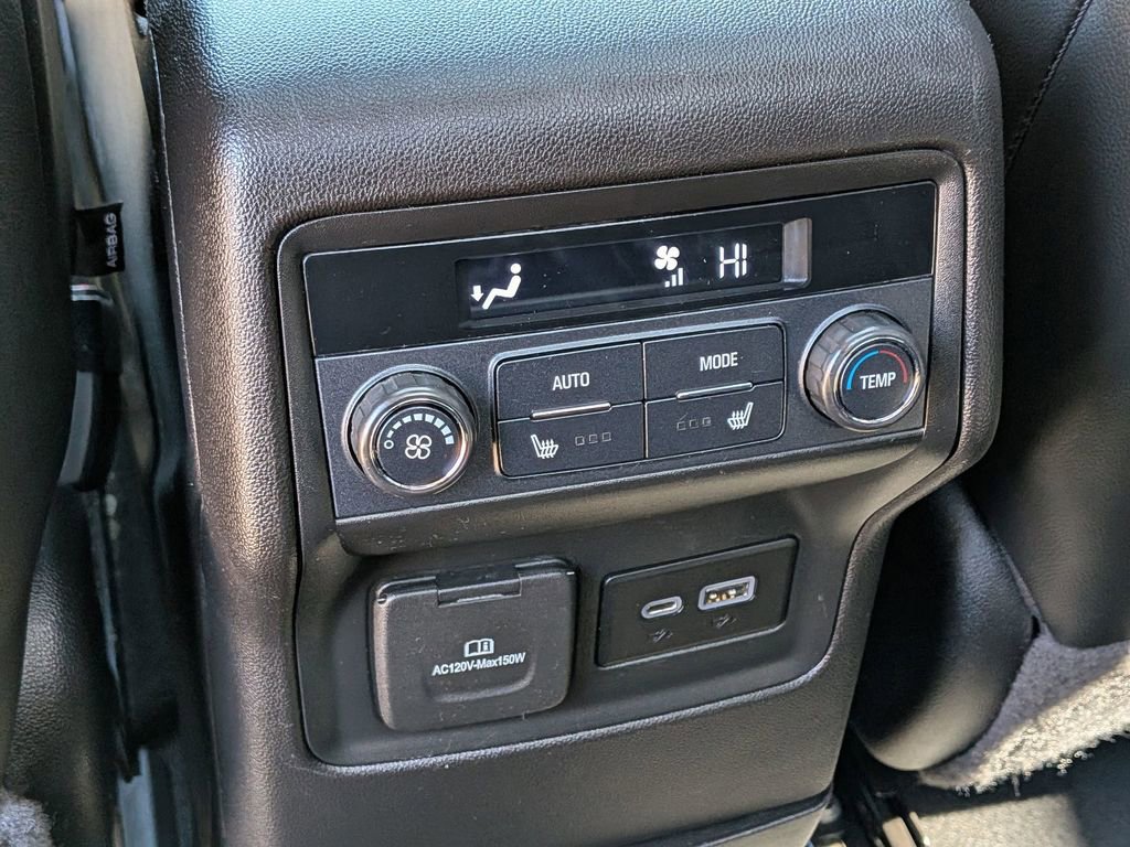 Used 2020 GMC Acadia SLT w/ Premium Package image 30