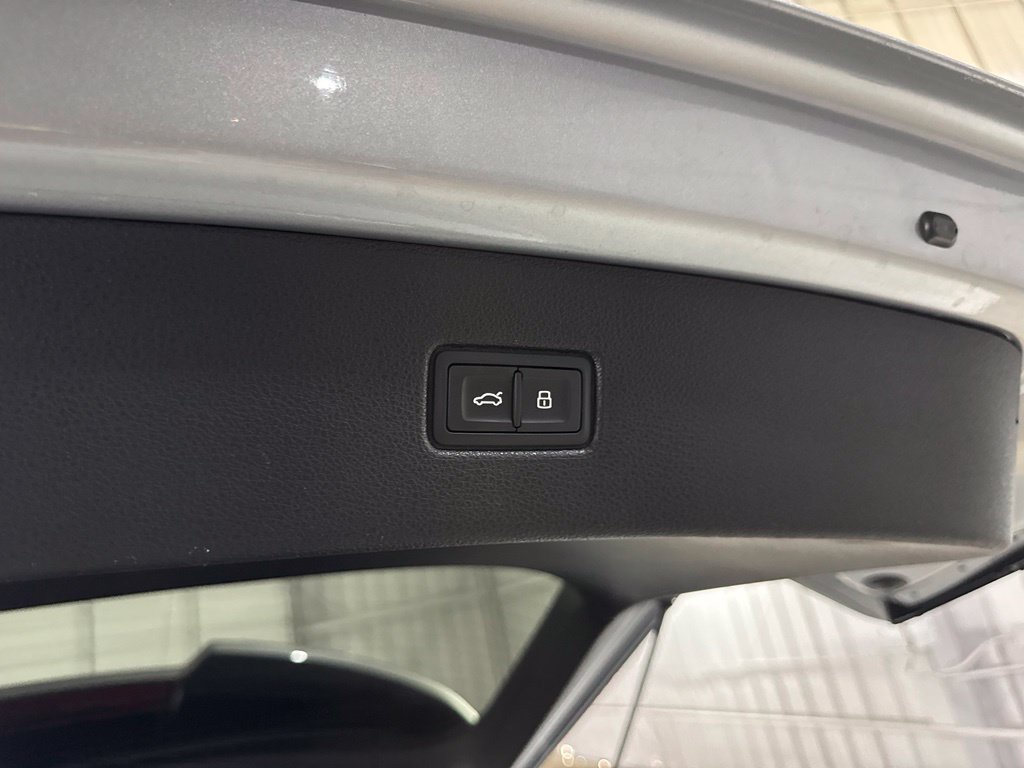 Used 2022 Audi SQ7 Premium Plus w/ SQ7 Executive Package AWD/4WD image 55