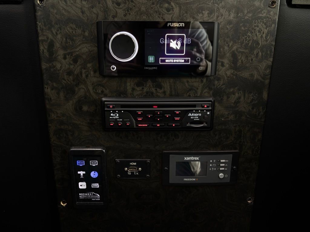 Used 2019 Mercedes-Benz Sprinter 170 w/ Driver Convenience Package image 42