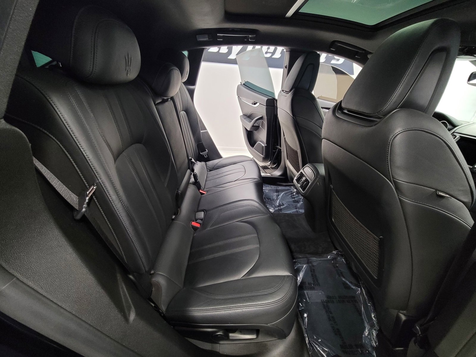 Used 2018 Maserati Levante GranSport image 47