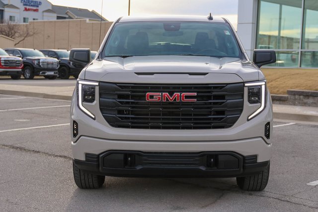 New 2026 GMC Sierra 1500 Pro w/ Graphite Edition image 2