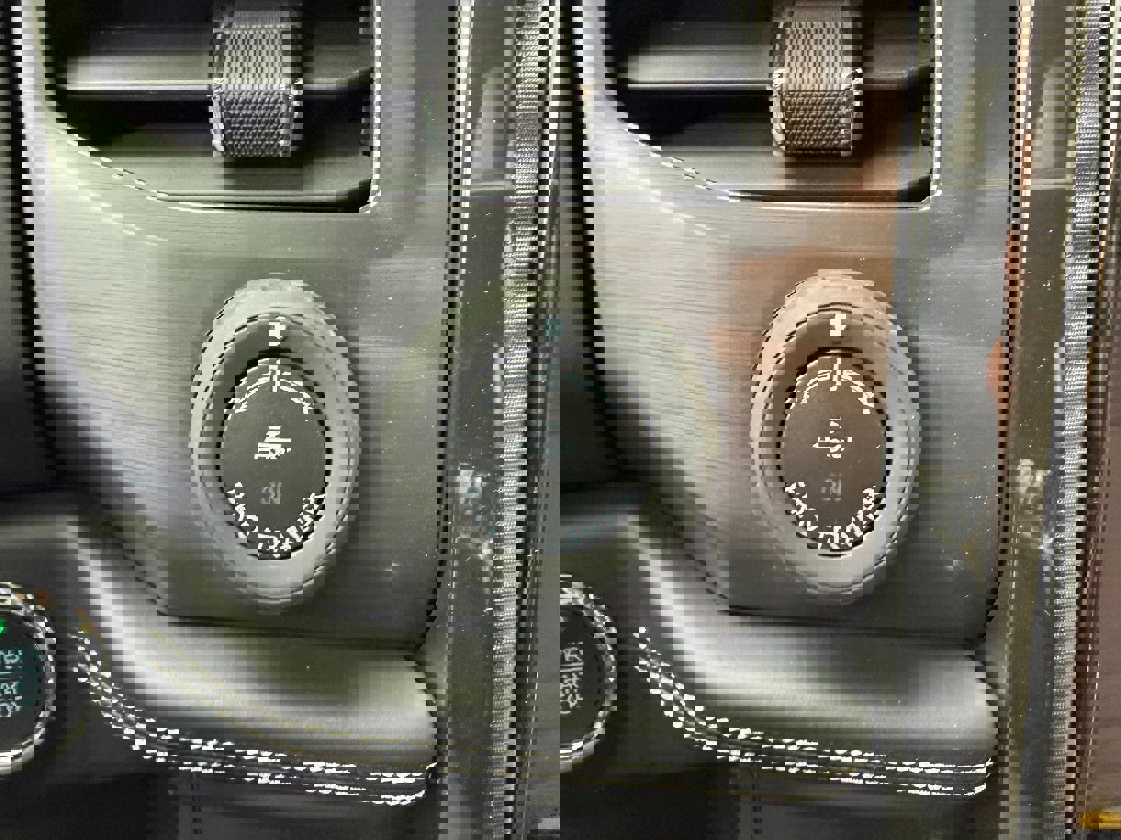 New 2025 Ford F150 Lightning Platinum image 63