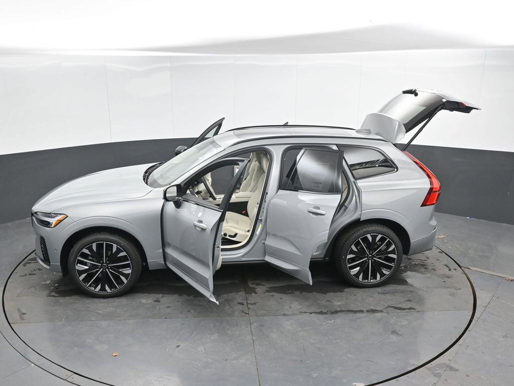 New 2026 Volvo XC60 B5 Ultra w/ Protection Package Premier image 44