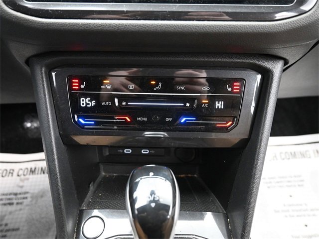 Used 2022 Volkswagen Tiguan SE image 14