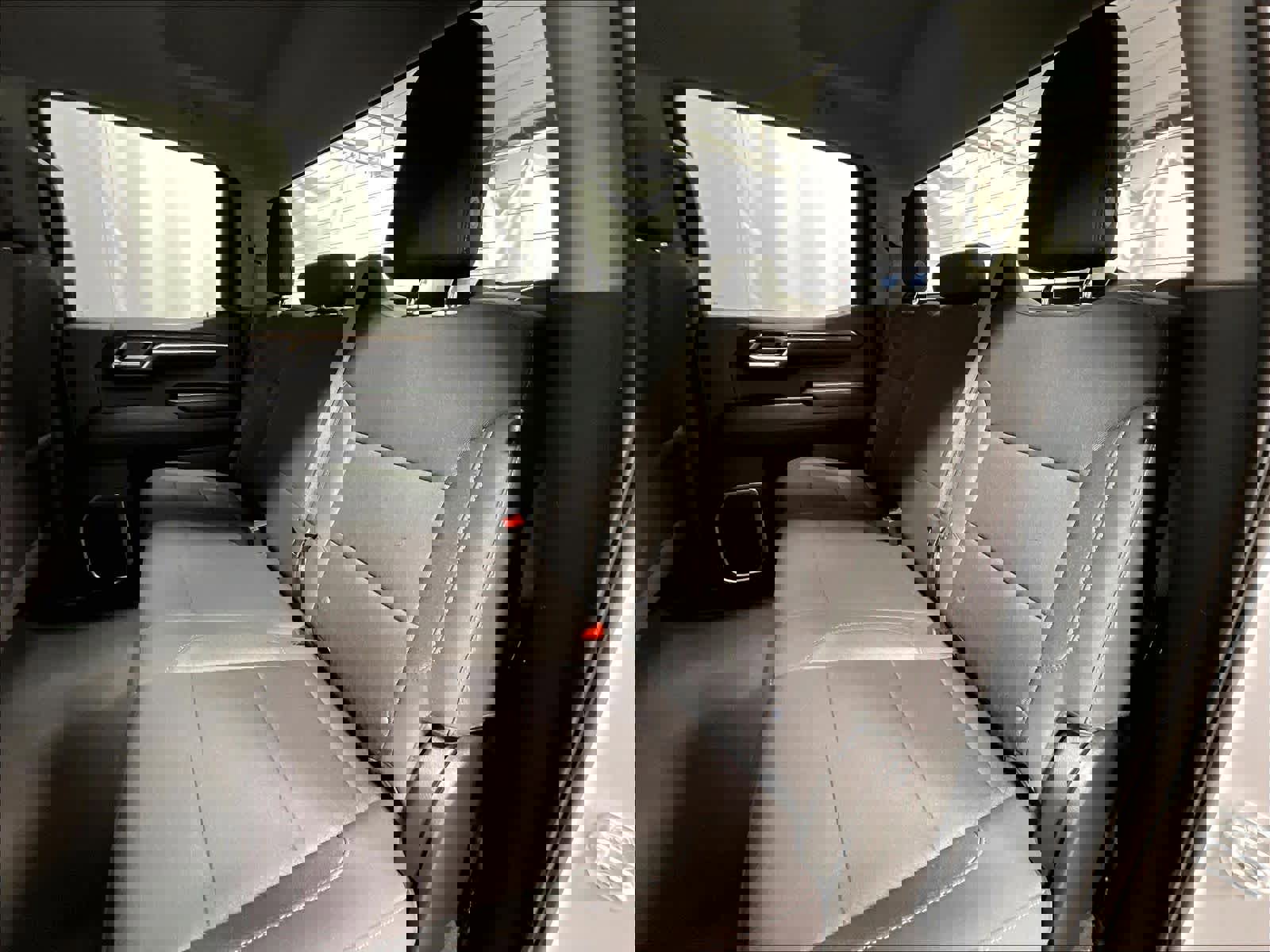 Used 2022 Chevrolet Silverado 1500 LT image 15