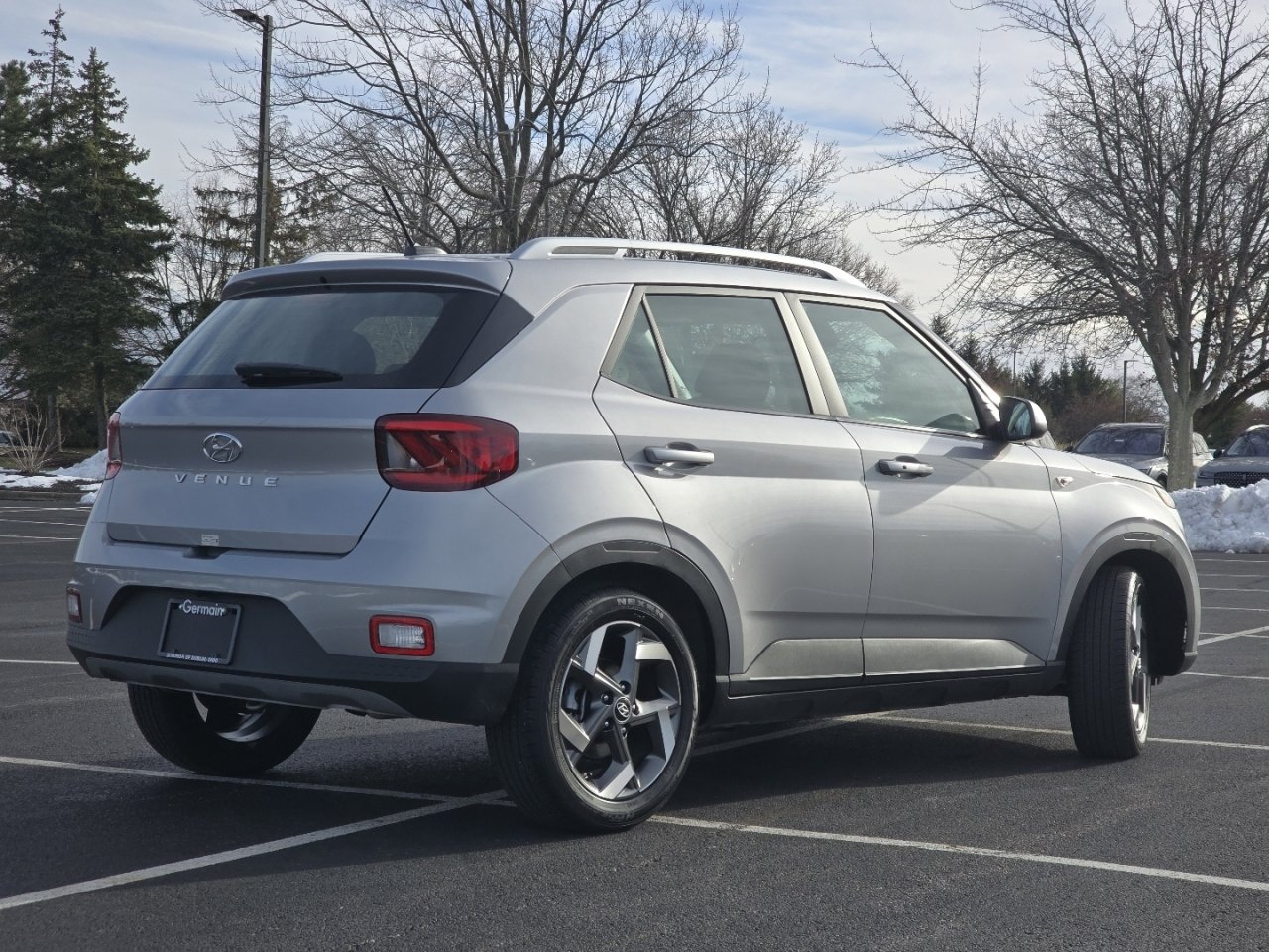 Used 2025 Hyundai Venue SEL image 15