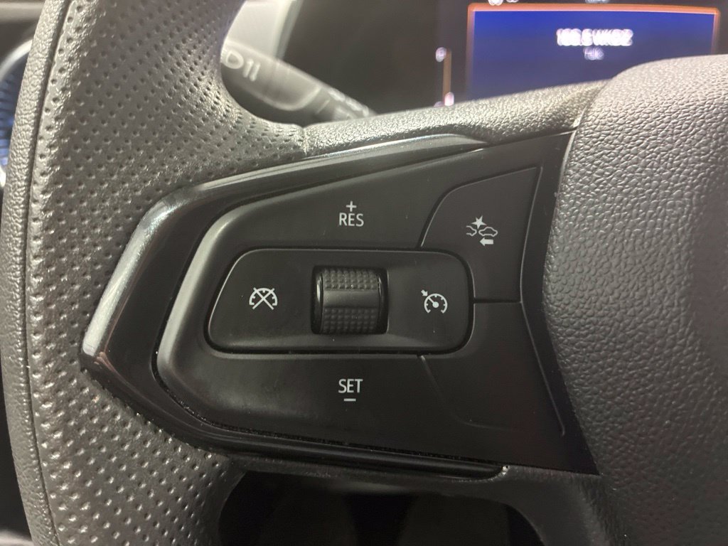Used 2025 Chevrolet Trax LT FWD image 20