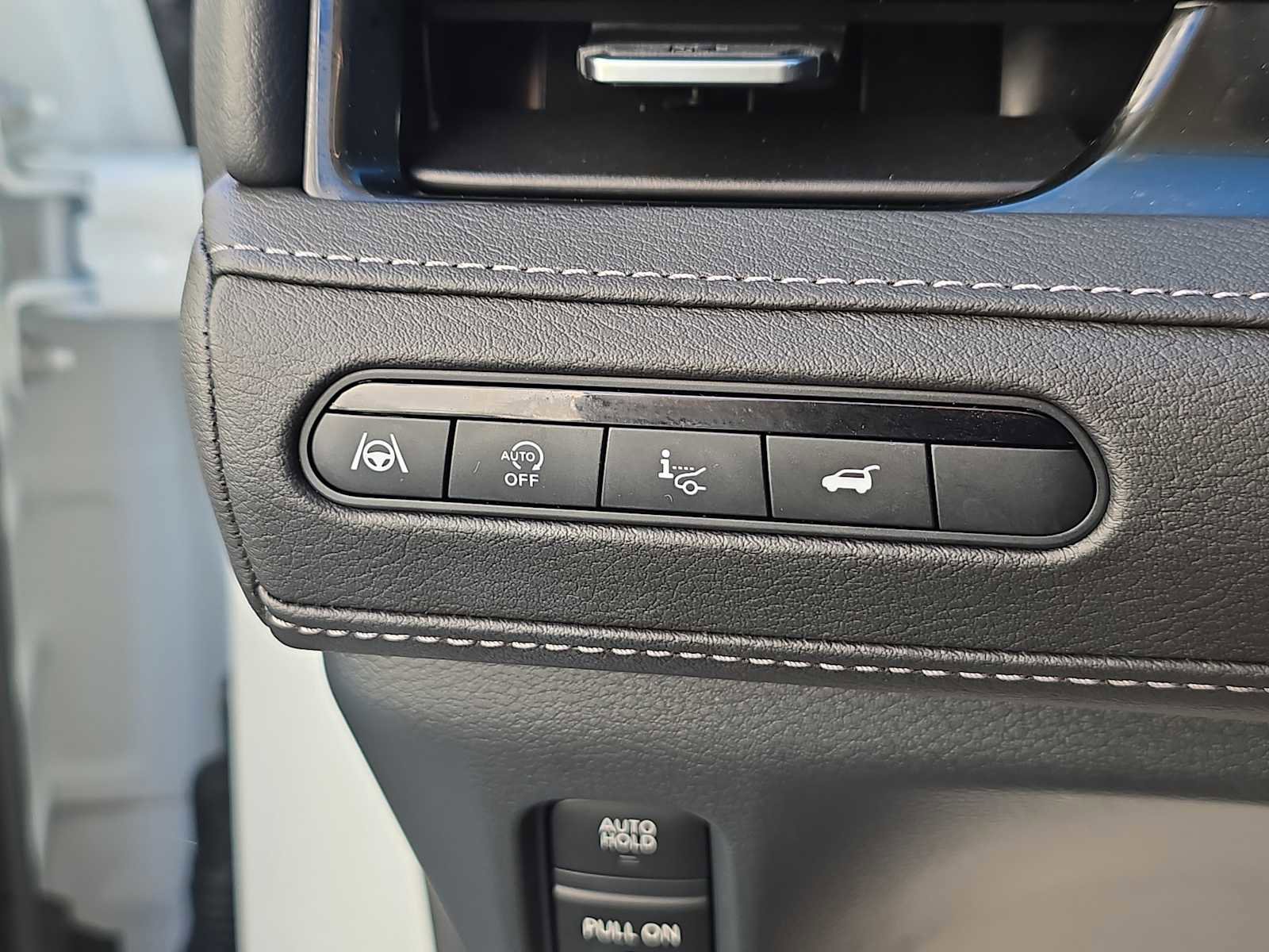 Certified 2025 INFINITI QX80 Sensory image 22