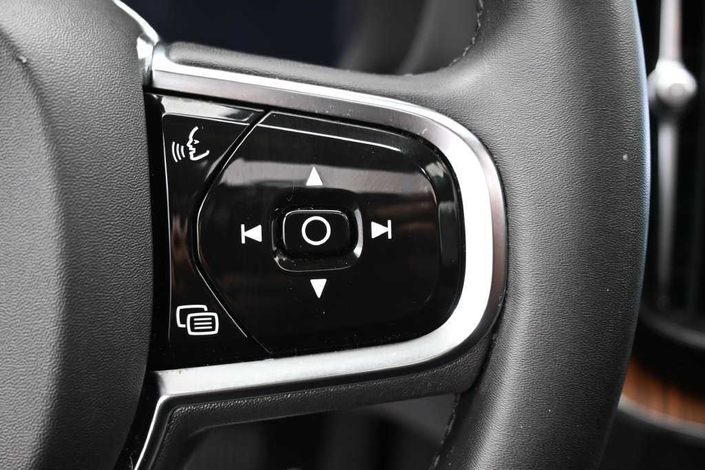 Used 2024 Volvo XC60 B5 Plus w/ Protection Package Premier AWD/4WD image 20