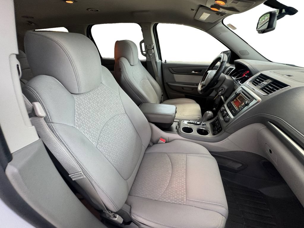 Used 2016 GMC Acadia SLE FWD image 15