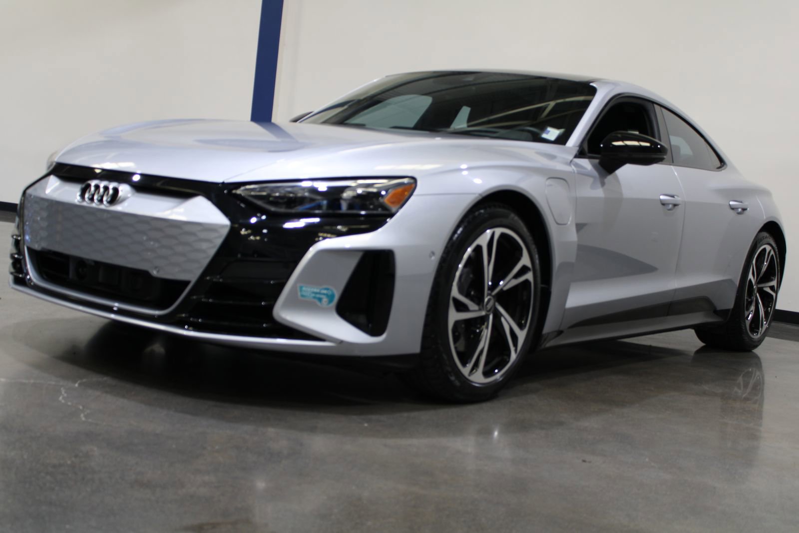 Used 2023 Audi e-tron GT Prestige AWD/4WD image 5