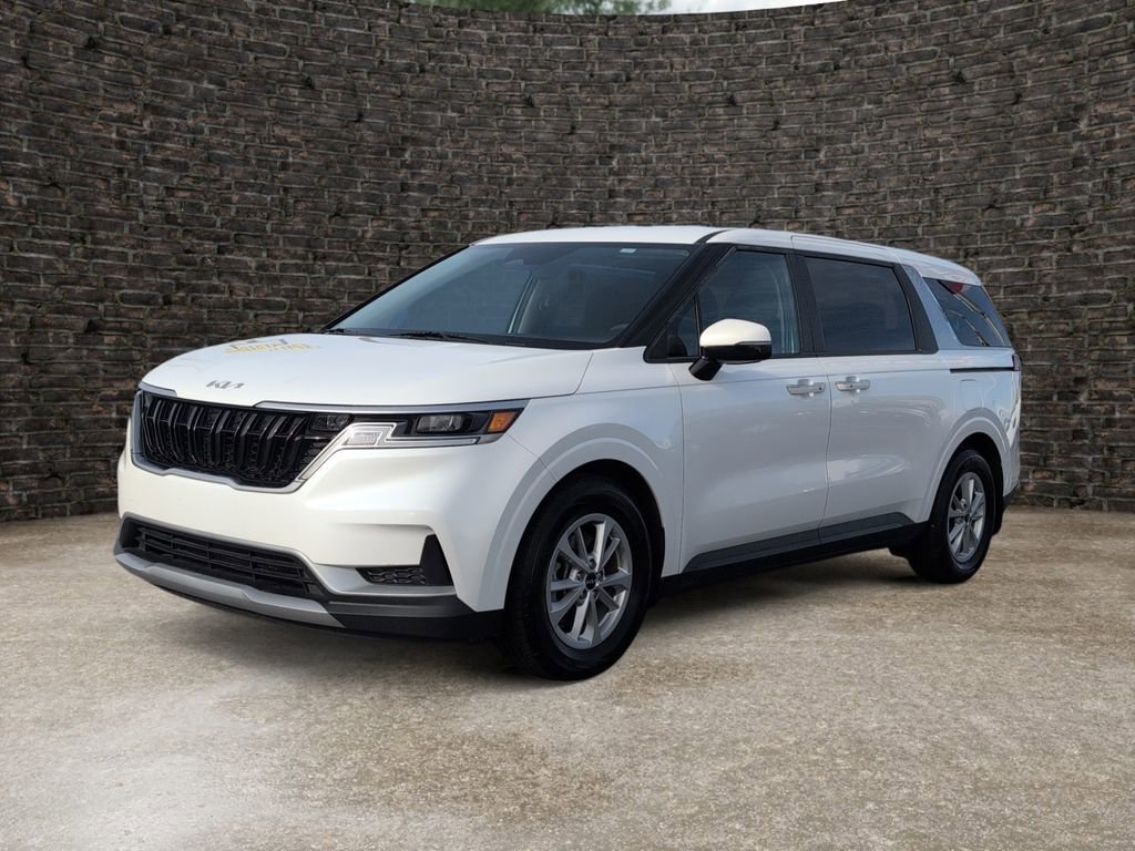 Used 2024 Kia Carnival LX image 6