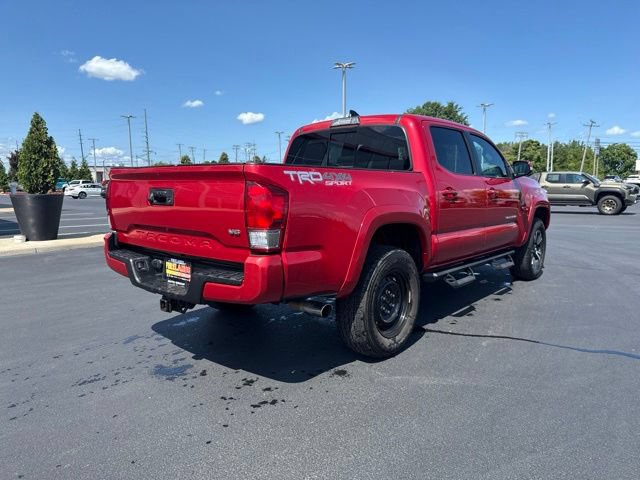 Used 2017 Toyota Tacoma TRD Sport w/ Tow Package (A/T) AWD/4WD image 7