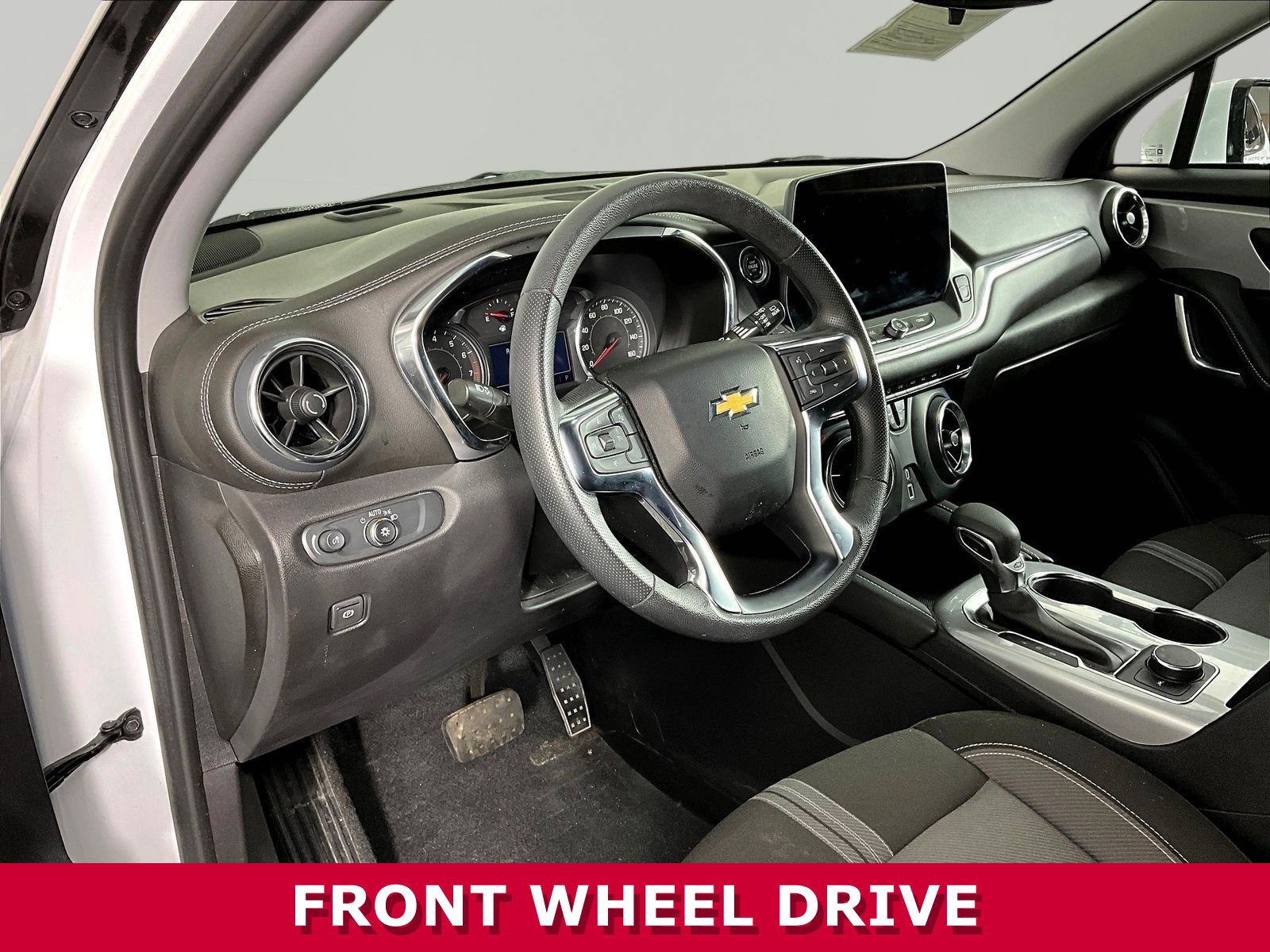 Used 2024 Chevrolet Blazer LT w/ LPO, Floor Liner Package FWD image 15