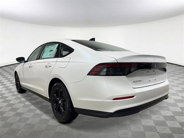 New 2025 Honda Accord SE image 4