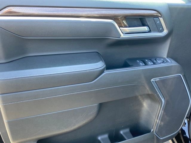 Certified 2025 Chevrolet Silverado 1500 LT AWD/4WD image 16