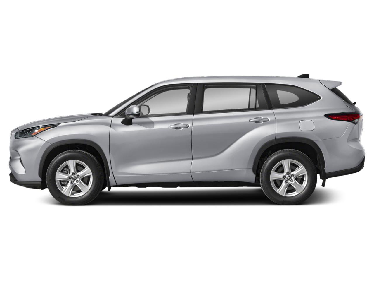 Used 2025 Toyota Highlander LE FWD image 3