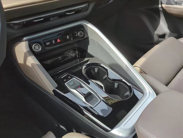 Used 2025 Audi Q5 Premium Plus AWD/4WD image 16