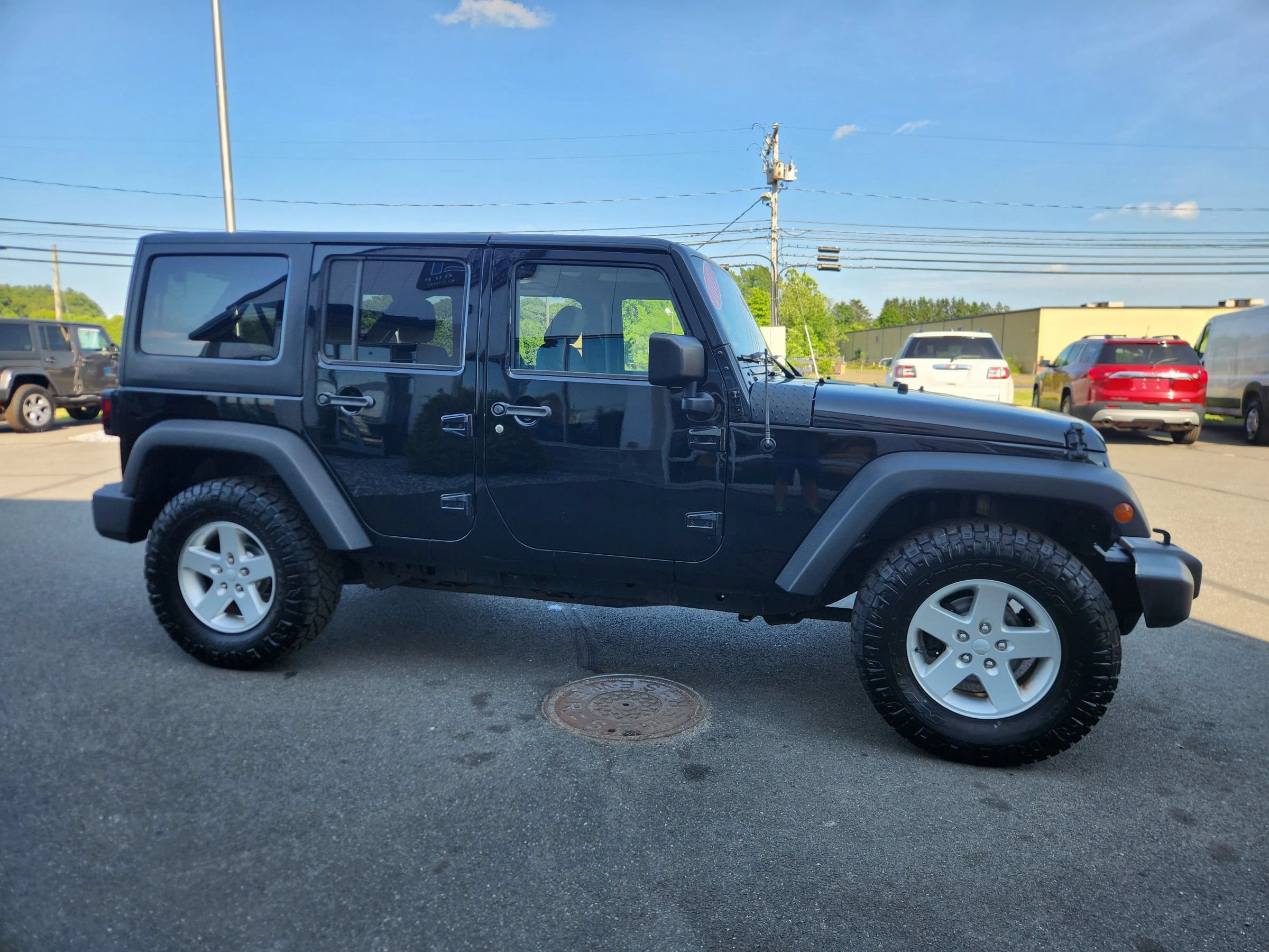 Used 2017 Jeep Wrangler Unlimited Sport w/ Quick Order Package 24S AWD/4WD image 18