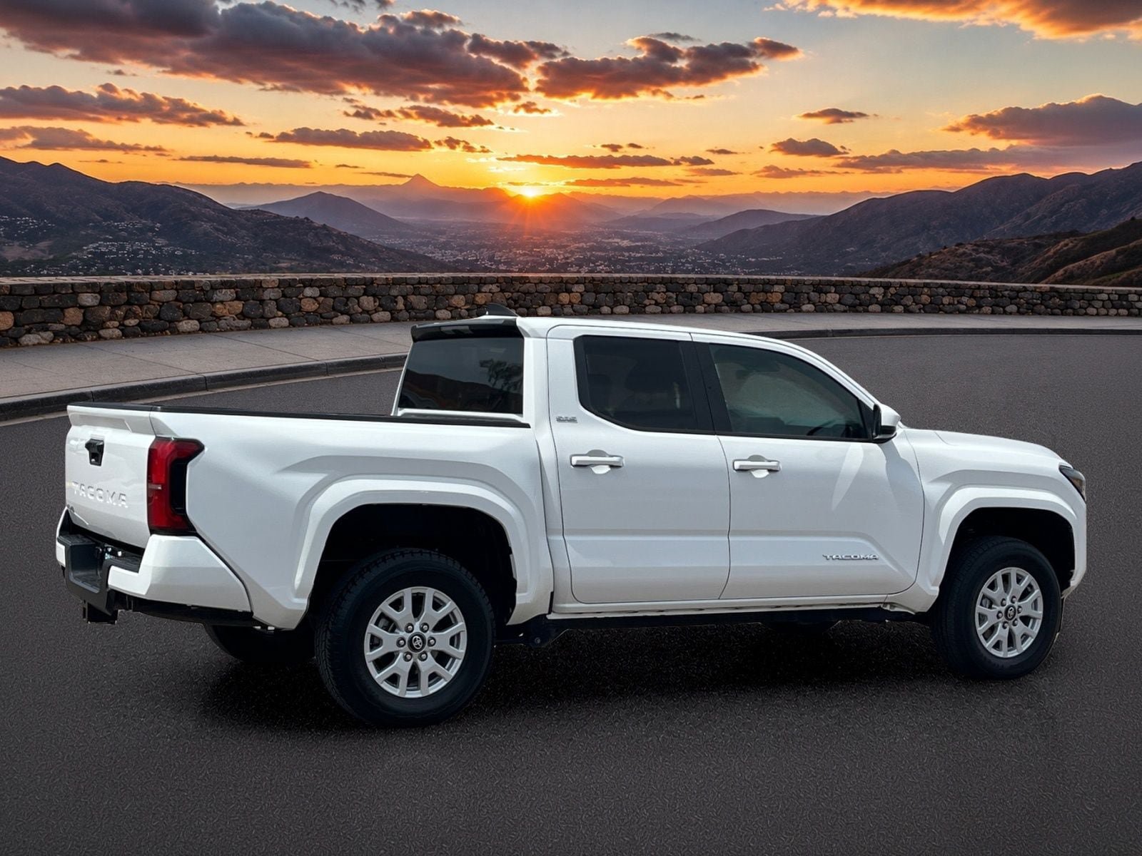 Used 2024 Toyota Tacoma TRD Sport AWD/4WD image 5
