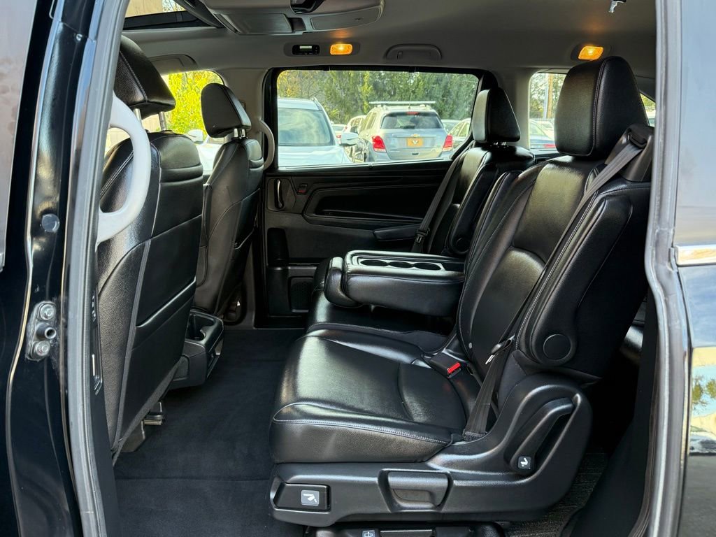 Used 2023 Honda Odyssey Touring image 16