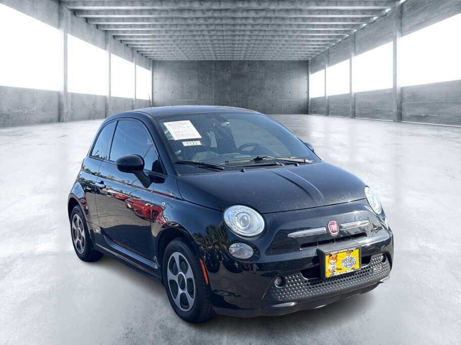 Used 2017 FIAT 500 e image 2