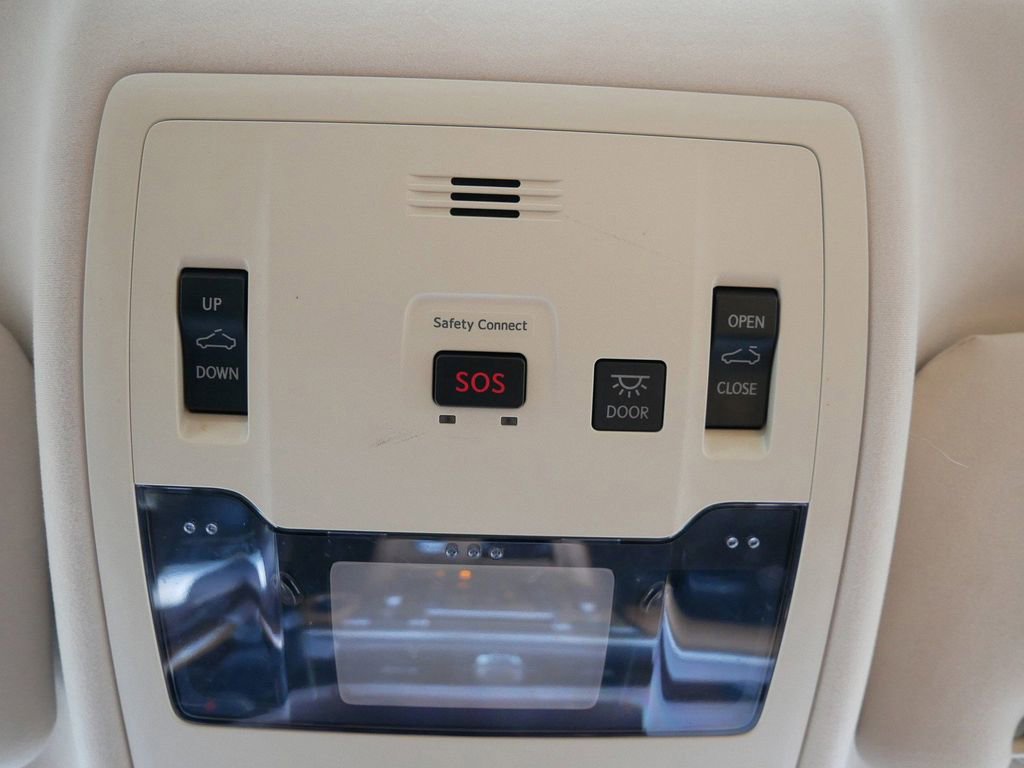 Used 2016 Lexus ES 300h w/ Premium Package w/Wood Trim image 26