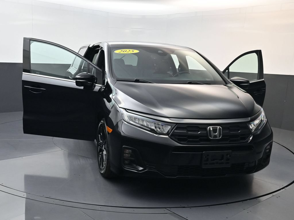 Used 2025 Honda Odyssey Sport-L image 32