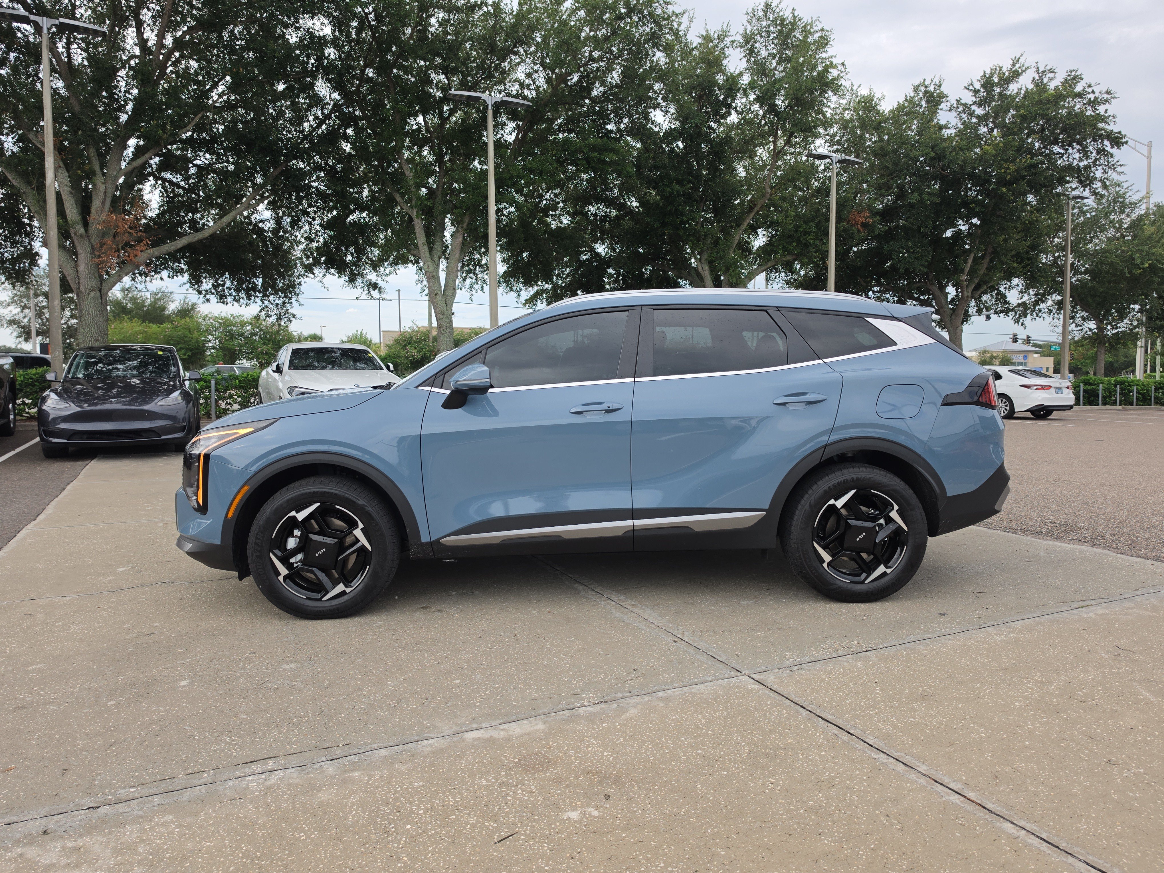 Used 2026 Kia Sportage EX AWD/4WD image 5
