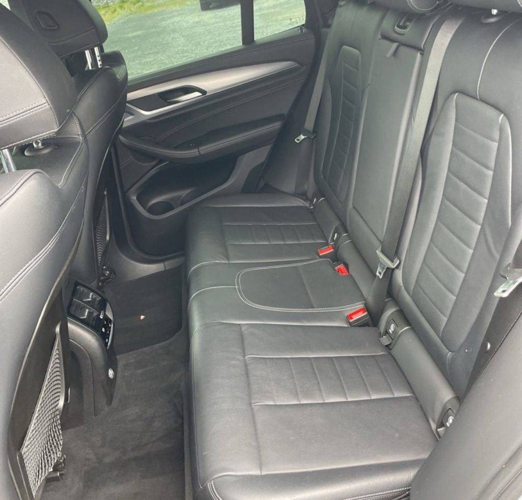 Used 2018 BMW X3 xDrive30i w/ M Sport Package AWD/4WD image 3