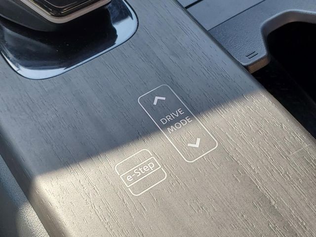 Certified 2023 Nissan Ariya FWD image 23